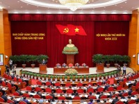 Khai mạc Hội nghị Trung ương lần thứ 13