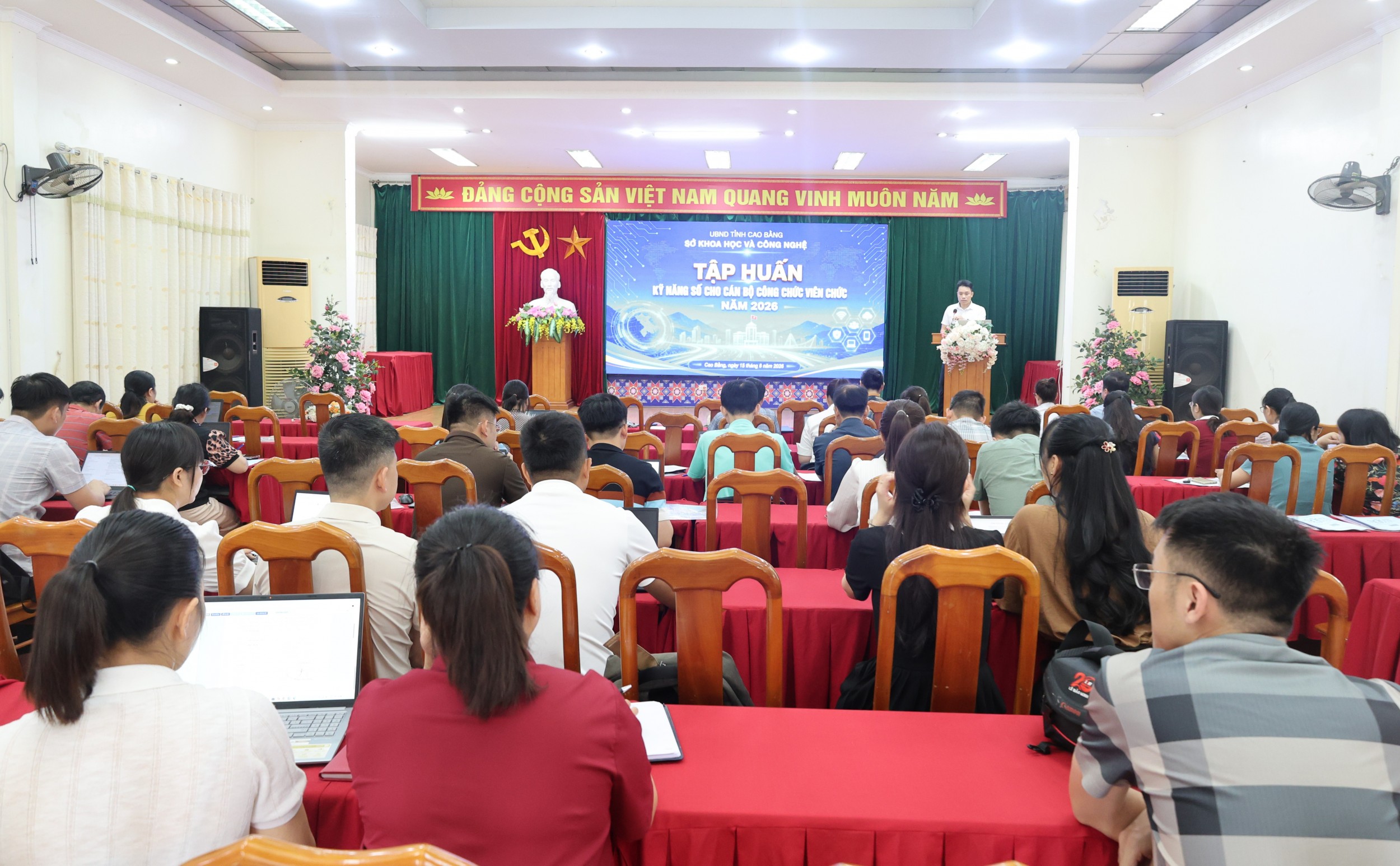 Toàn cảnh lớp tập huấn